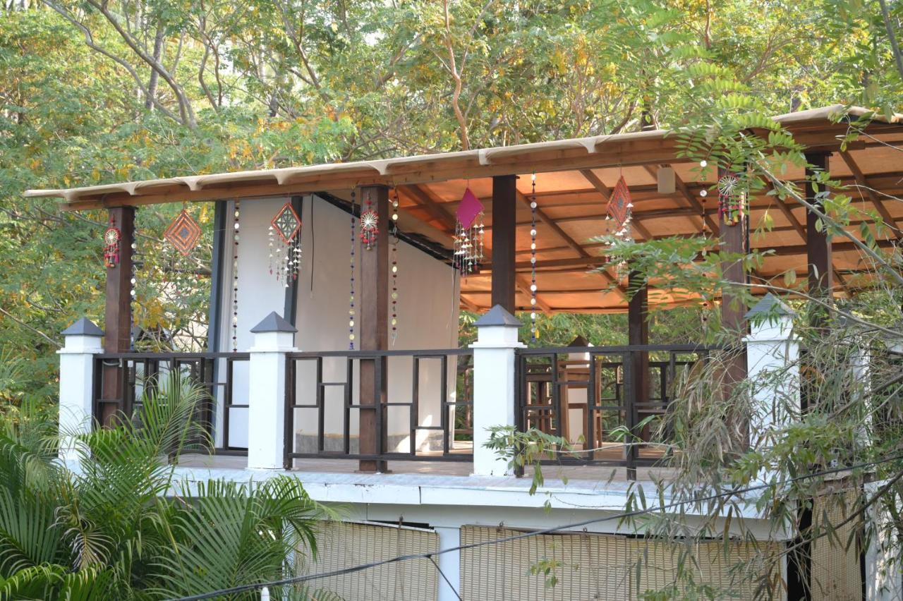 La La Land Resort Goa By Spicy Mango Палолем Екстериор снимка