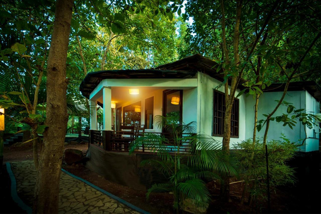 La La Land Resort Goa By Spicy Mango Палолем Екстериор снимка