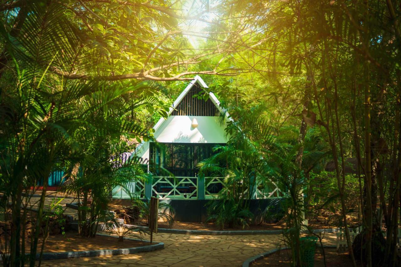 La La Land Resort Goa By Spicy Mango Палолем Екстериор снимка